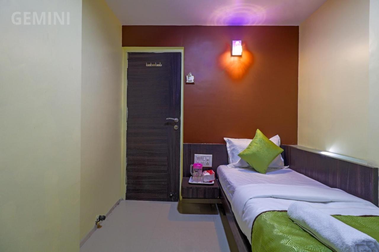 Hotel Gemini Мумбаи Экстерьер фото