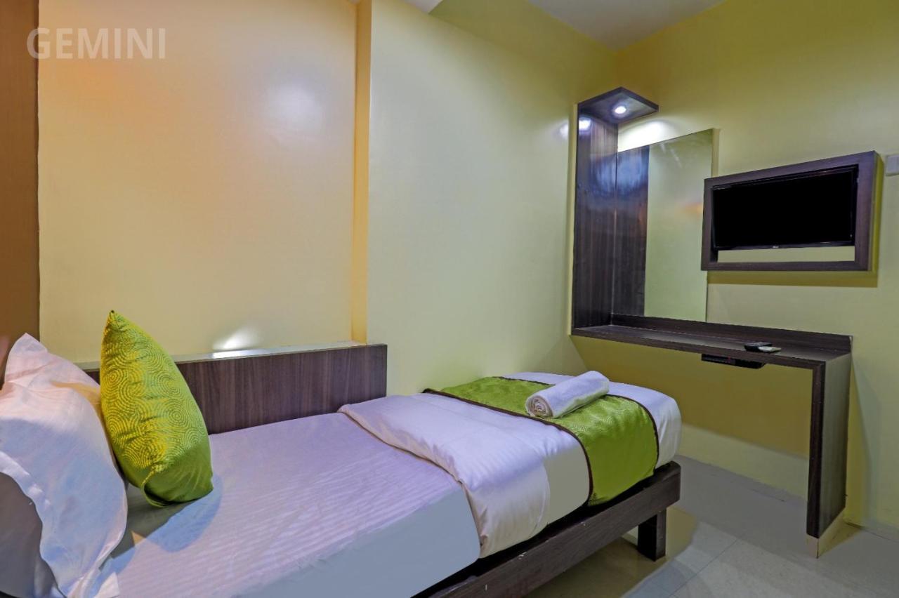 Hotel Gemini Мумбаи Экстерьер фото