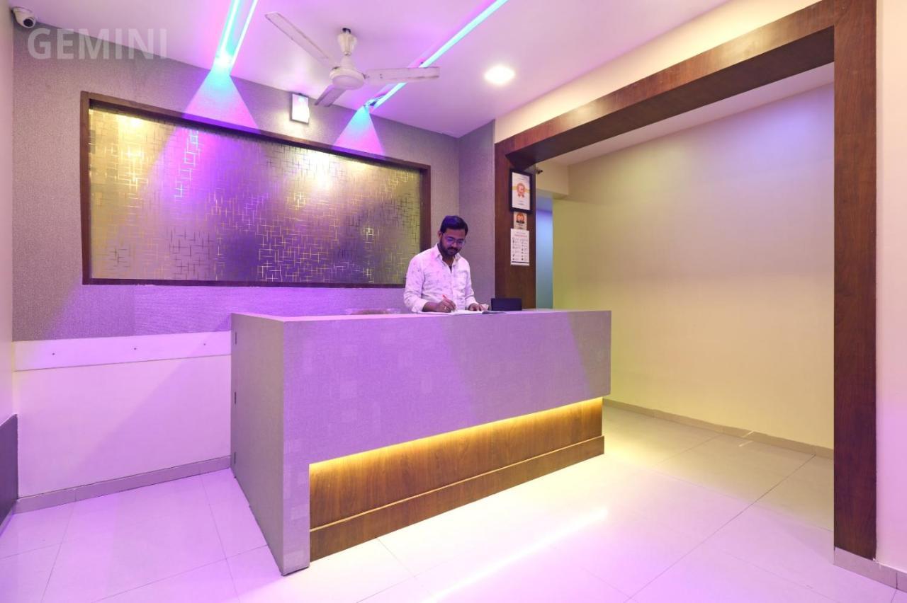 Hotel Gemini Мумбаи Экстерьер фото