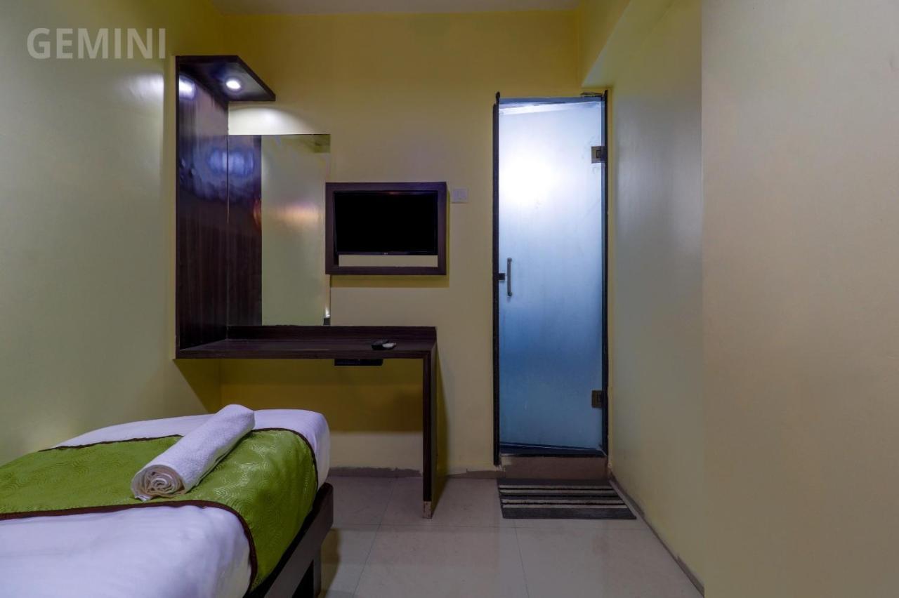 Hotel Gemini Мумбаи Экстерьер фото