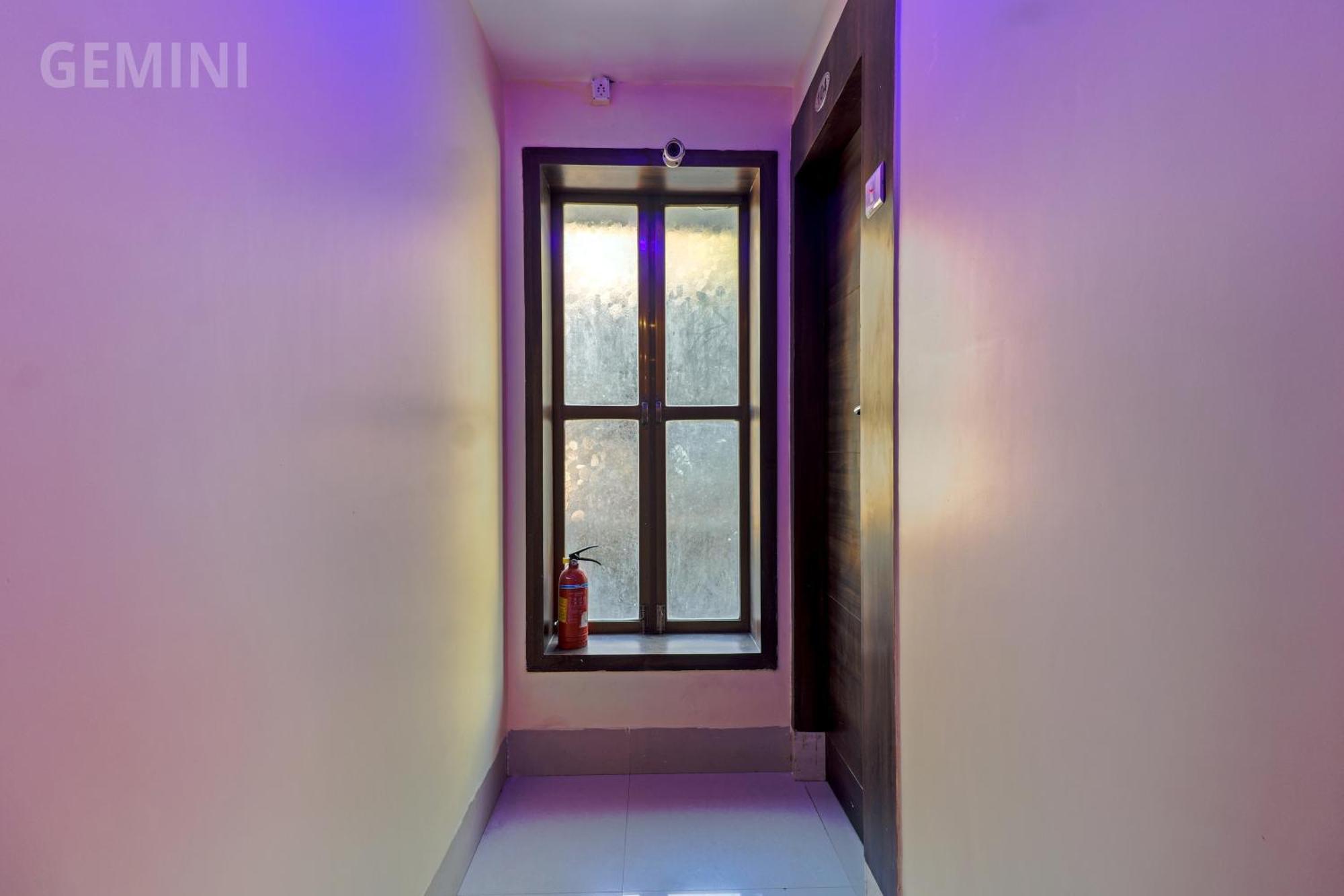Hotel Gemini Мумбаи Экстерьер фото