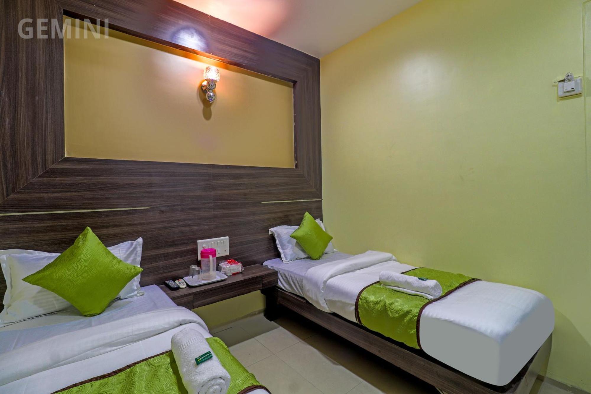 Hotel Gemini Мумбаи Экстерьер фото