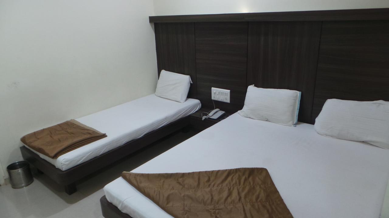 Hotel Gemini Мумбаи Экстерьер фото