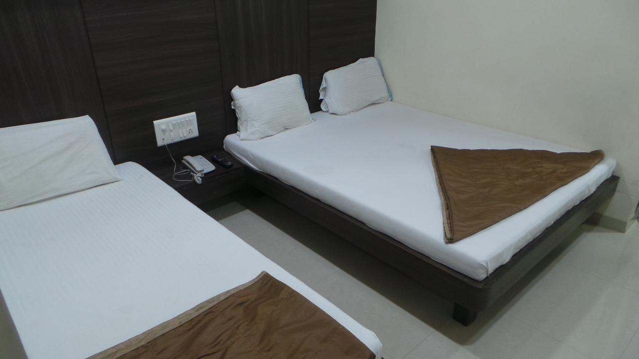 Hotel Gemini Мумбаи Экстерьер фото