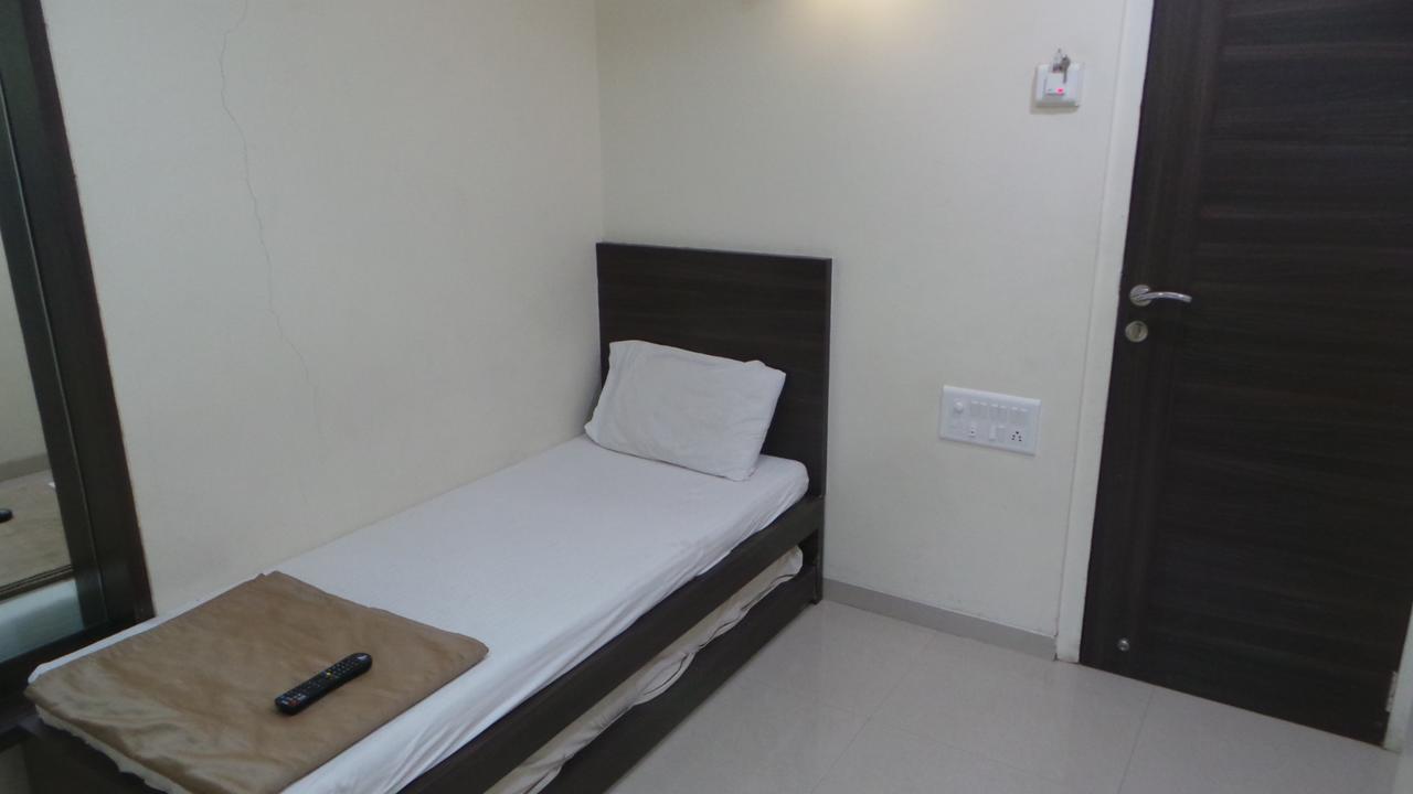 Hotel Gemini Мумбаи Экстерьер фото